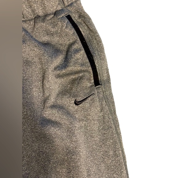 Nike THERMA-FIT. Sweatpants. - Picture 1 of 4